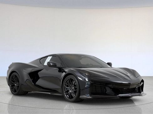 Used 2024 Chevrolet Corvette Z06 w/ Battery Protection Package RWD image 9