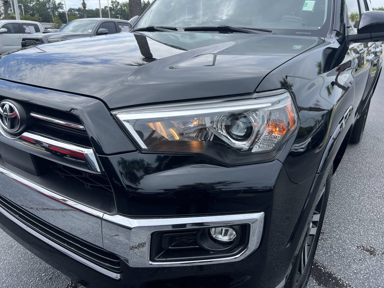 Used 2021 Toyota 4Runner Limited AWD/4WD image 6