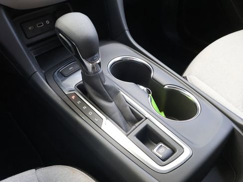 Used 2024 Chevrolet Equinox LS w/ LS Convenience Package image 21