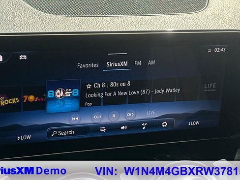 Certified 2024 Mercedes-Benz GLB 250 image 28