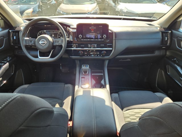 Certified 2022 Nissan Pathfinder S w/ Cargo Package AWD/4WD image 8
