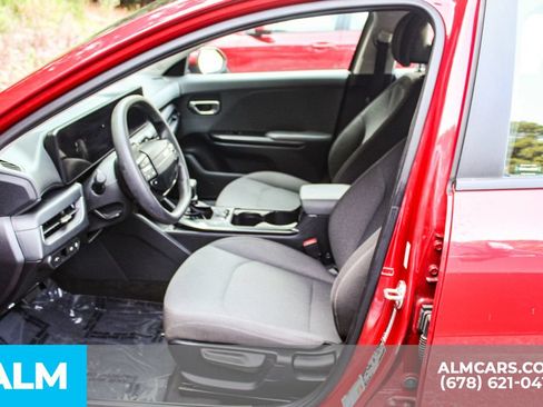 Used 2025 Kia K4 FWD image 17