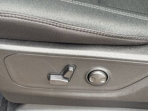 Used 2026 RAM 1500 Big Horn AWD/4WD image 7