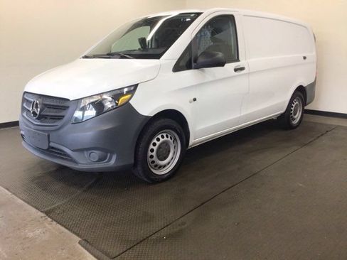 Used 2019 Mercedes-Benz Metris image 3