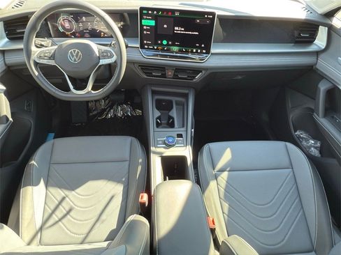 New 2026 Volkswagen Tiguan SE image 20