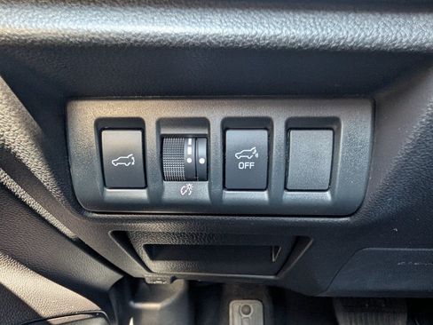 Used 2024 Subaru Outback Limited AWD/4WD image 32