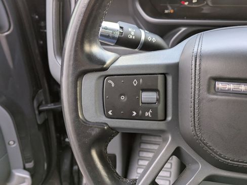 Used 2022 Land Rover Defender 110 X-Dynamic HSE image 19