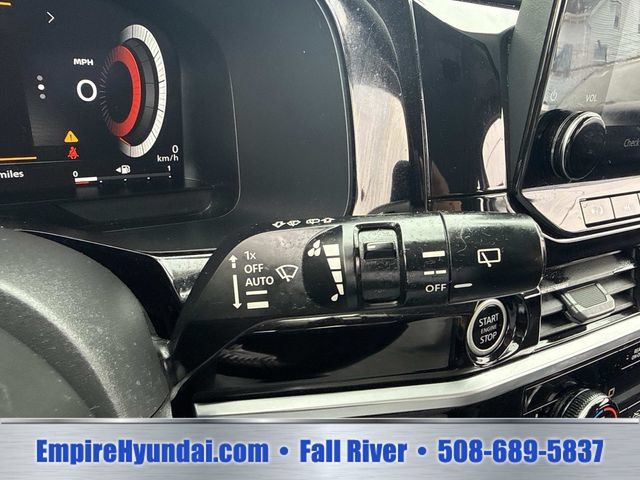 Used 2022 Nissan Pathfinder Platinum w/ Lighting Package (N92) AWD/4WD image 28