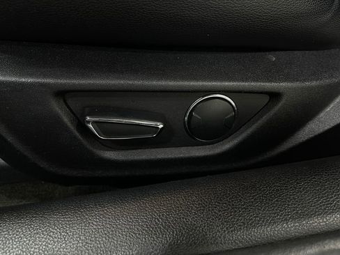 Used 2018 Ford Mustang Premium image 16