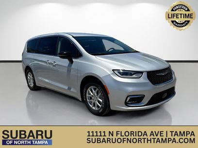 Used 2024 Chrysler Pacifica Touring-L