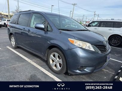 Used 2014 Toyota Sienna LE