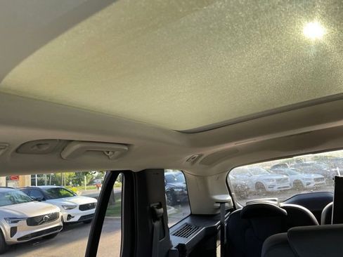 Used 2023 Volvo XC90 B5 Plus w/ Protection Package Premier AWD/4WD image 9