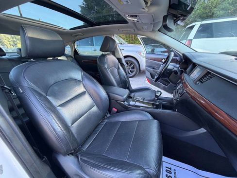 Used 2017 Kia Cadenza Premium w/ Luxury Package FWD image 27