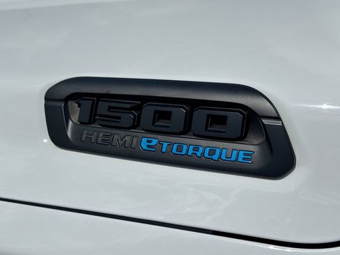 Used 2021 RAM 1500 Big Horn AWD/4WD image 15