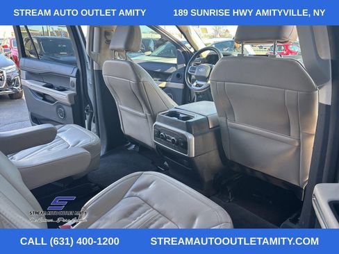 Used 2022 Ford Expedition Max Limited AWD/4WD image 17
