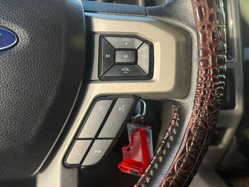 Used 2021 Ford F250 Lariat w/ Lariat Value Package image 16