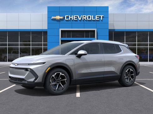 New 2026 Chevrolet Equinox EV LT FWD image 2