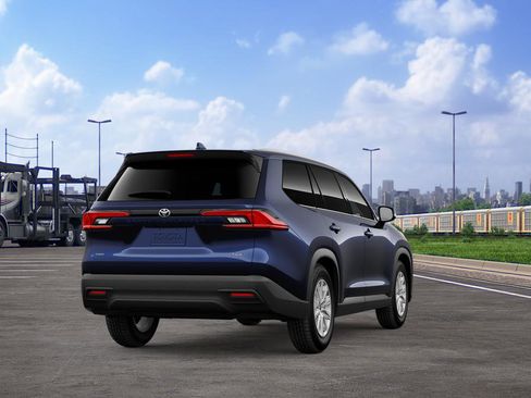 New 2026 Toyota Grand Highlander XLE image 11