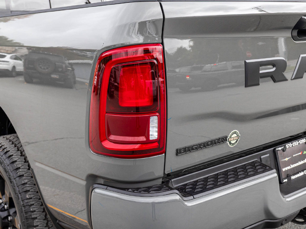 New 2026 RAM 3500 Big Horn AWD/4WD image 36