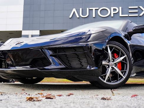 Used 2021 Chevrolet Corvette Stingray Coupe w/ 1LT image 2