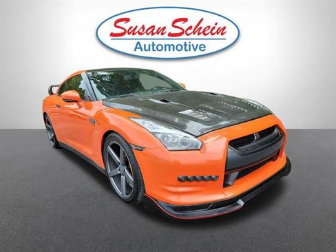 Used 2009 Nissan GT-R Premium image 24