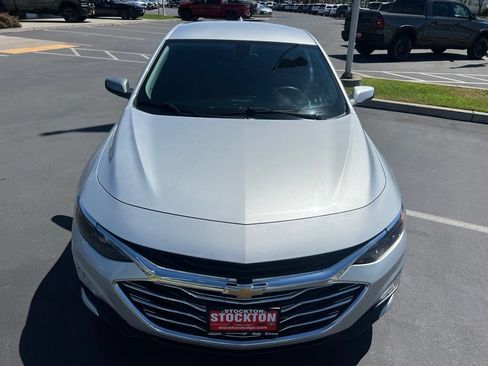 Used 2022 Chevrolet Malibu LT FWD image 9