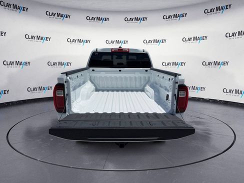Used 2026 GMC Canyon AT4 AWD/4WD image 16