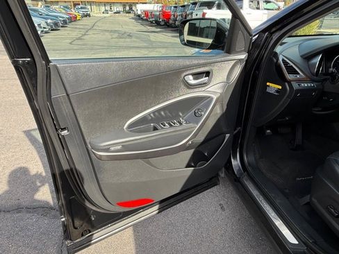 Used 2018 Hyundai Santa Fe Sport 2.0T AWD/4WD image 13