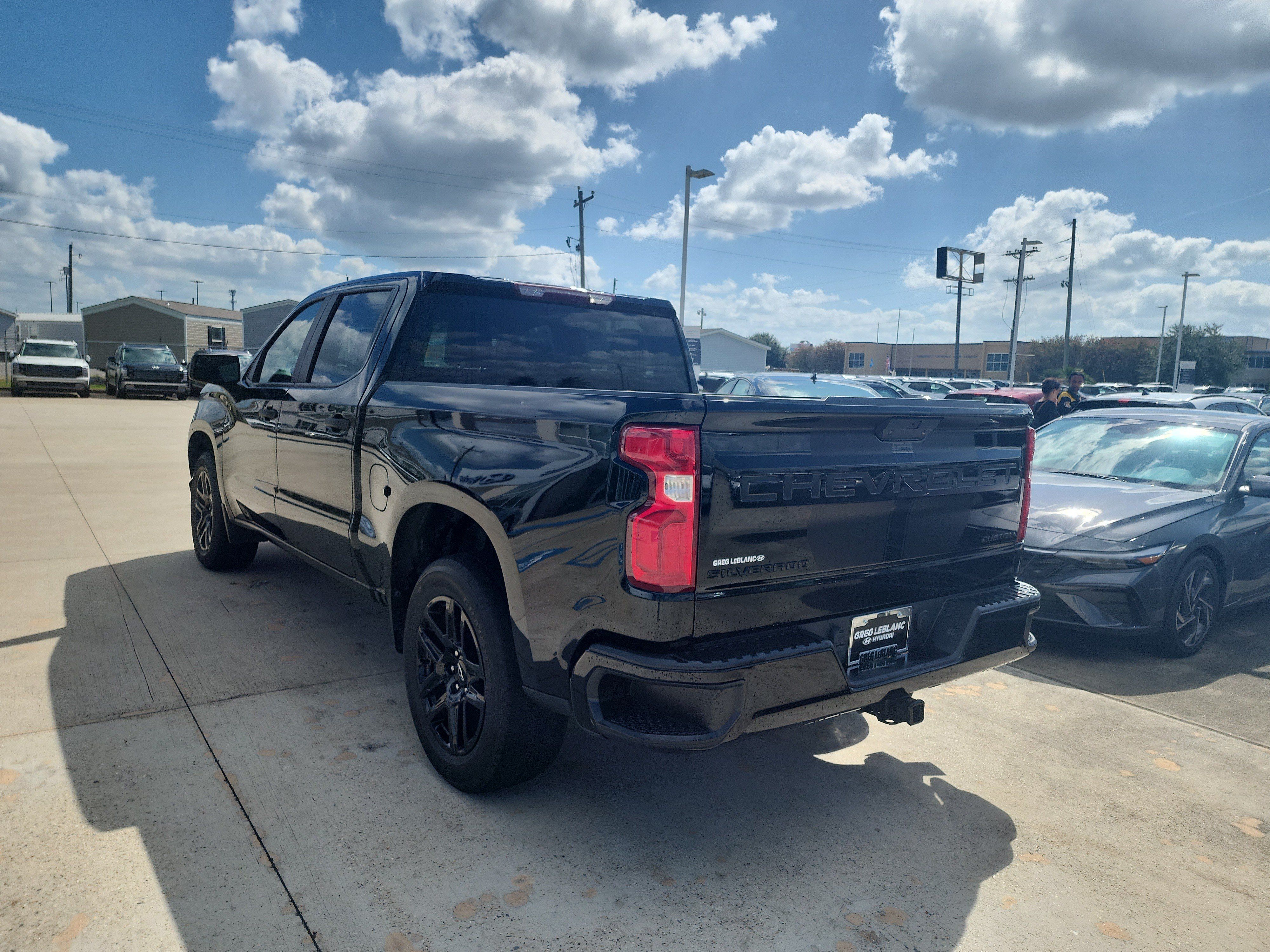Used 2022 Chevrolet Silverado 1500 Custom w/ Rally Edition RWD image 5