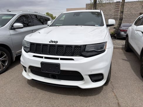 Used 2018 Jeep Grand Cherokee SRT image 2