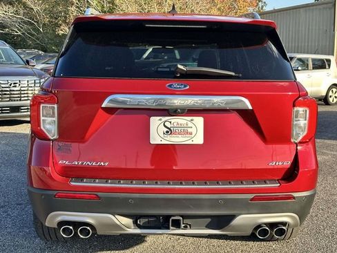 Used 2022 Ford Explorer Platinum w/ Equipment Group 601A image 4