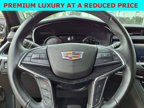 Used 2023 Cadillac XT5 Premium Luxury image 18