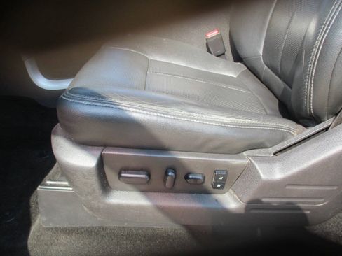 Used 2014 Ford F150 Lariat w/ Equipment Group 501A Mid AWD/4WD image 19