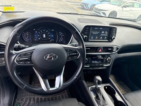 Used 2019 Hyundai Santa Fe SEL FWD image 15