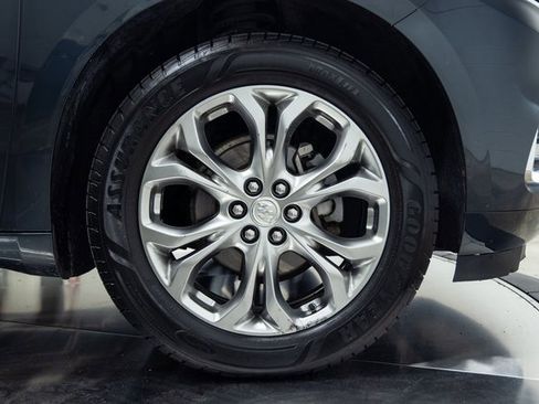 Used 2020 Buick Enclave Avenir w/ Avenir Technology Package image 28