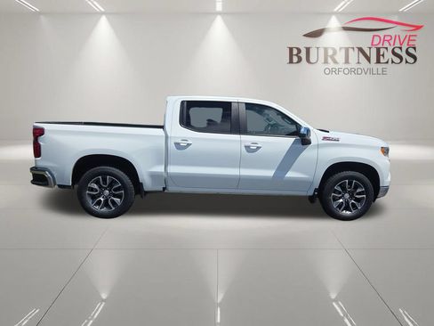 Certified 2024 Chevrolet Silverado 1500 LT AWD/4WD image 9