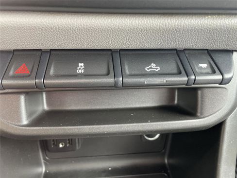 Used 2022 Chevrolet Colorado W/T w/ Custom Special Edition AWD/4WD image 22