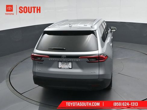 Used 2024 Toyota Grand Highlander AWD image 49
