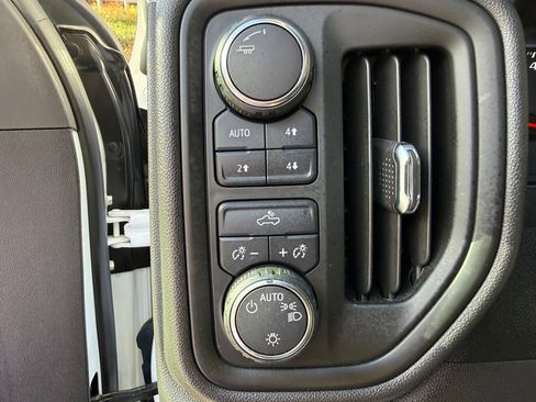 Used 2024 Chevrolet Silverado 1500 Custom Trail Boss image 16