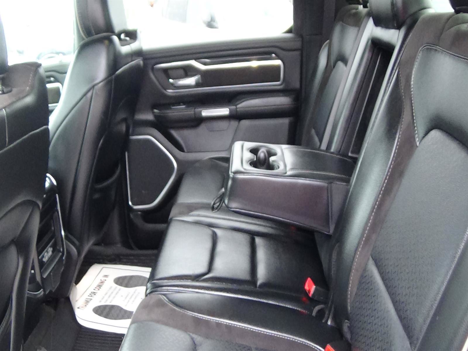 Used 2022 RAM 1500 Laramie AWD/4WD image 12
