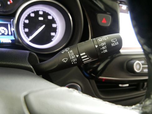 Used 2019 Buick Envision Essence w/ LPO, Active Package image 31