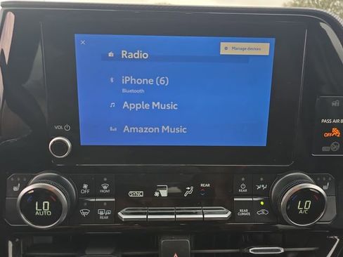 Used 2025 Toyota Highlander XSE image 22