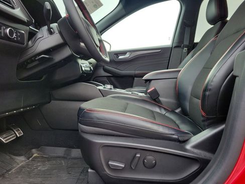 Certified 2023 Ford Escape ST-Line image 17