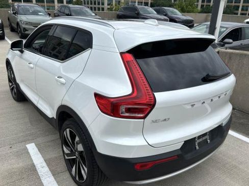 Used 2024 Volvo XC40 B5 Plus w/ Protection Package Premier AWD/4WD image 5