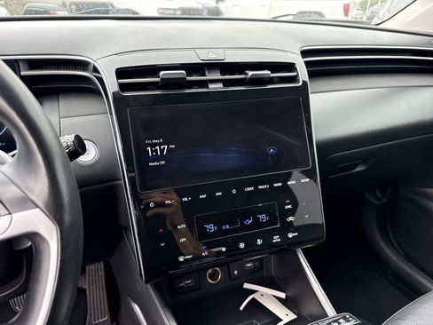 Used 2024 Hyundai Tucson Limited AWD/4WD image 19