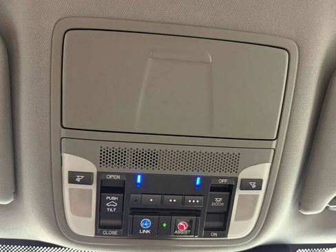 Used 2015 Acura TLX V6 w/ Technology Package FWD image 36