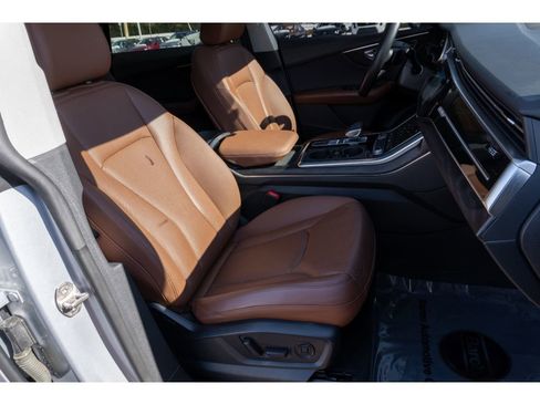 Used 2022 Audi Q8 Premium Plus image 18