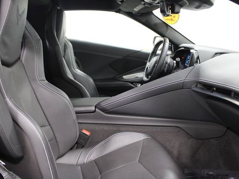 Used 2024 Chevrolet Corvette Stingray Coupe w/ Z51 Performance Package image 26