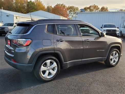 Used 2021 Jeep Compass Latitude w/ Sun and Sound Group image 3