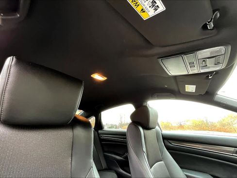 Used 2019 Honda Accord Sport image 13